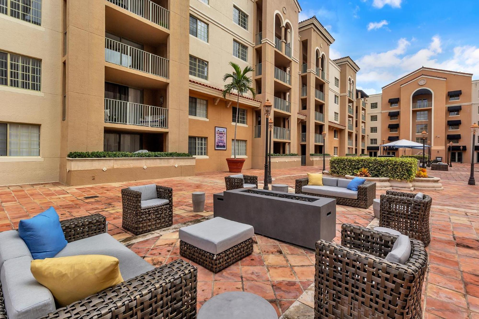 Dharma Home Suites Coral Gables At Gables Grand Plaza Miami Værelse billede